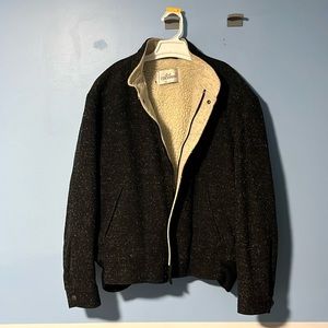 Men’s size 40 (M) black wool jacket wirh Sherpa lining.